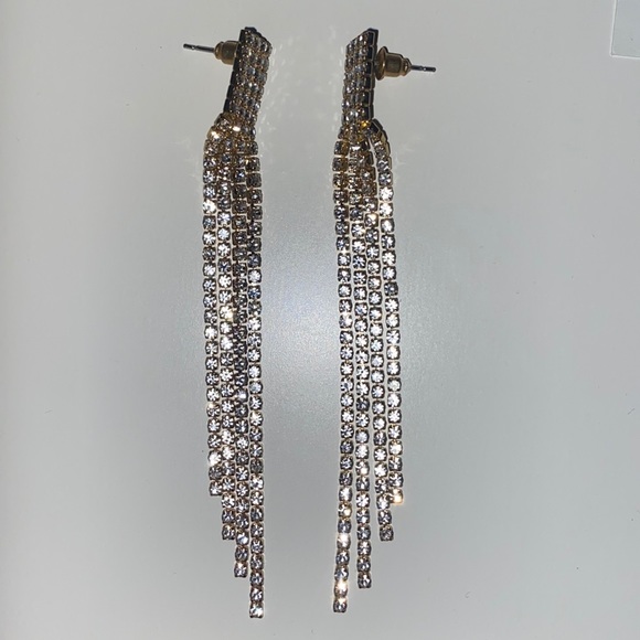 Gold Diamond Dangle Earrings - Picture 1 of 4